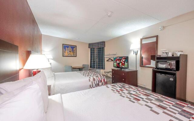 Red Roof Inn & Suites Macon