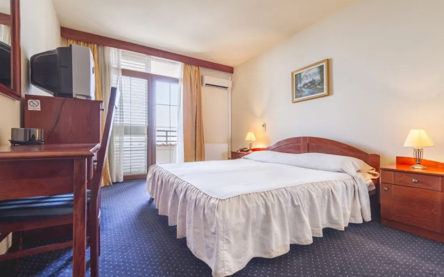 Hotel Miramare Njivice