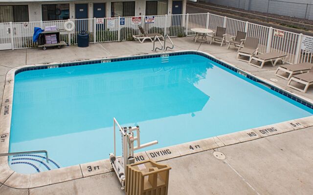 Motel 6 Kalispell, MT