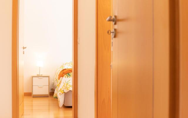 Foz Village Beach by Rent4all