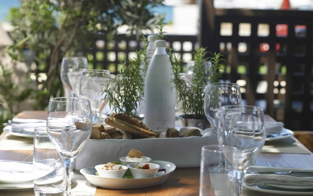 Kyma Suites Beach Hotel