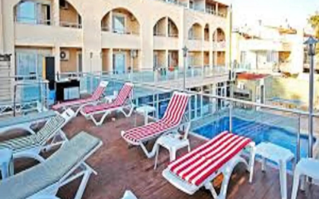 Ucem Hotel