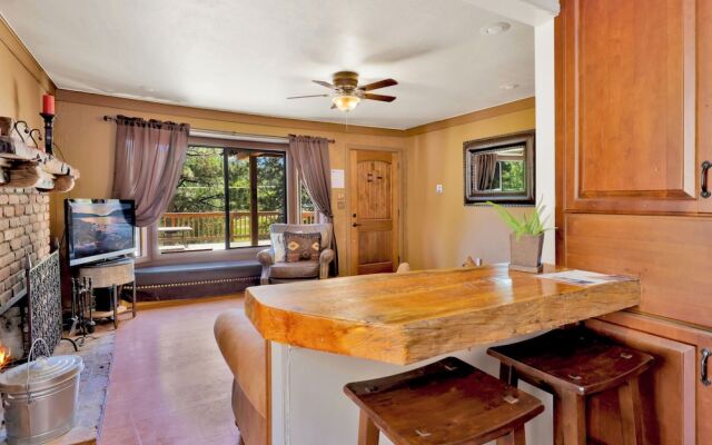 Club View Pines #2105