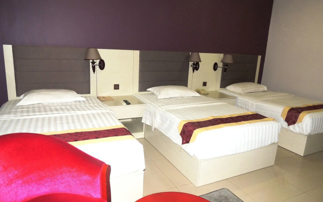 Tilko Jaffna City Hotel