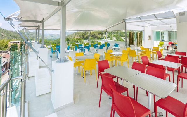 Hotel Natural De La Vega