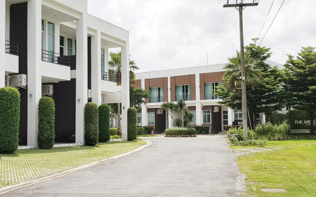 The Midst@ Royal hills Nakornayok