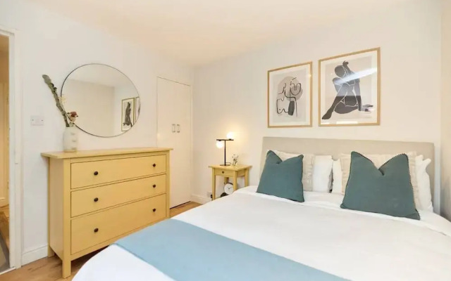 The Brunswick Retreat - Warm 3bdr Flat With Balcony