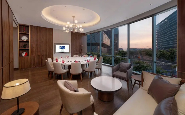 Holiday Inn Express Beijing Yizhuang Tongminghu by IHG