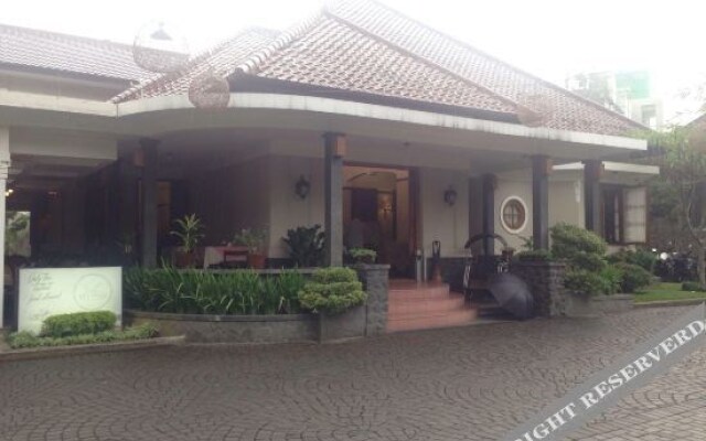 Selaras Guest House