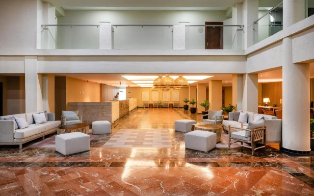 Coral Costa Caribe Beach Resort - All Inclusive