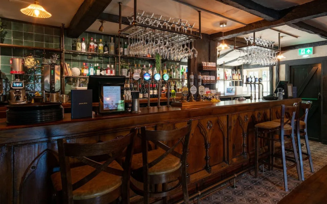 High Corner Inn