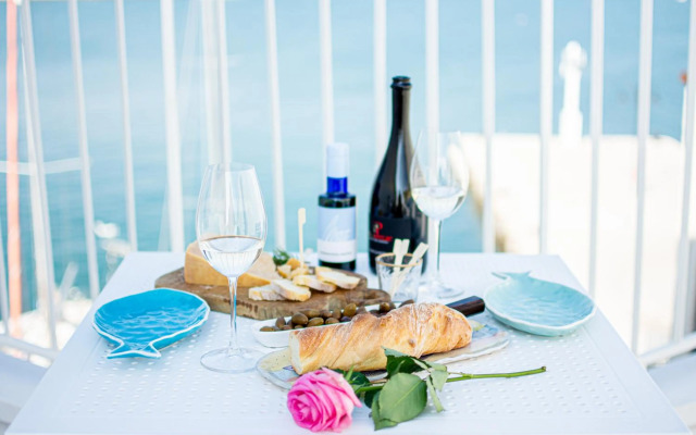 umag seafront seaview center apartment old town 3