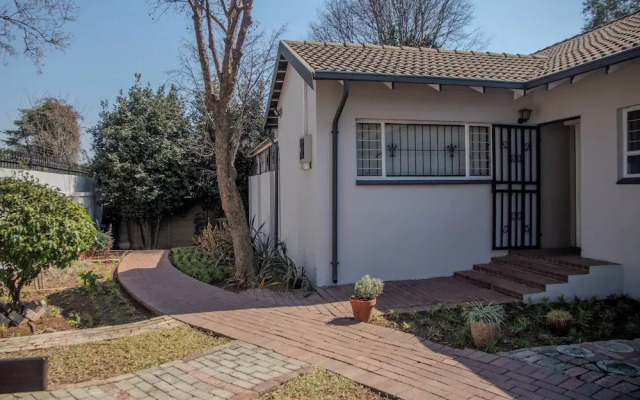 Sandton Hideout SPA and Accommodation