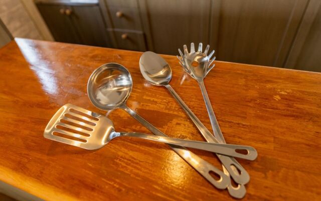 Shinsaibashi Midtown Apartments