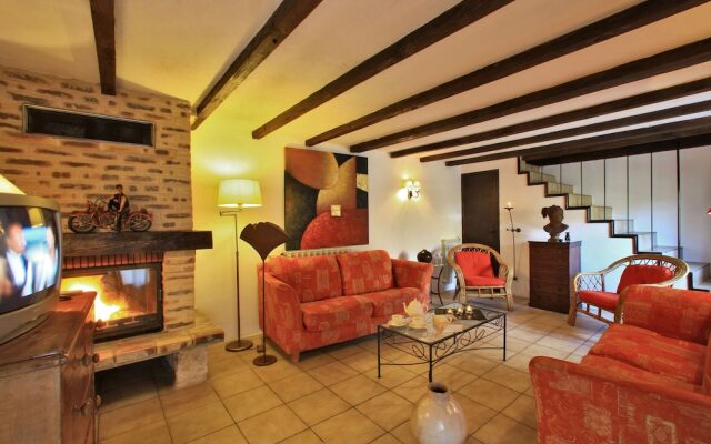 Luxurious Mansion in Souillac With Swimming Pool