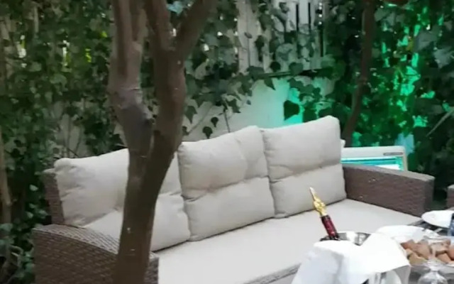 Royal Luxury Suite by Travel Pro Services