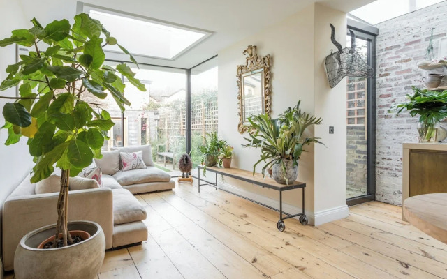 Barlby Road III by Onefinestay