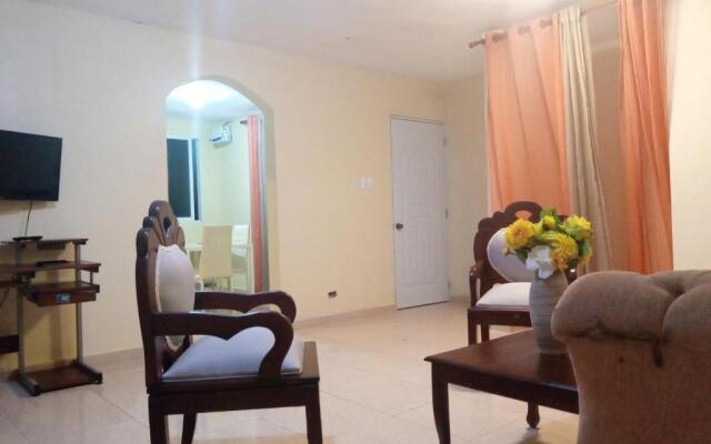 Apartamento en Santo Domingo Este, Urbanización moises, a 40 minutos playa boca chica