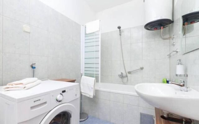 Apartment Zvijezda Mora With 4