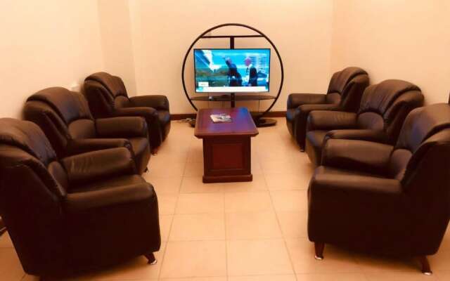 Q Hostel