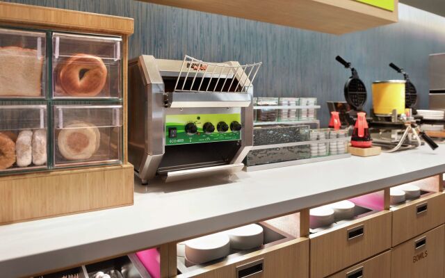 Home2 Suites by Hilton Overland Park