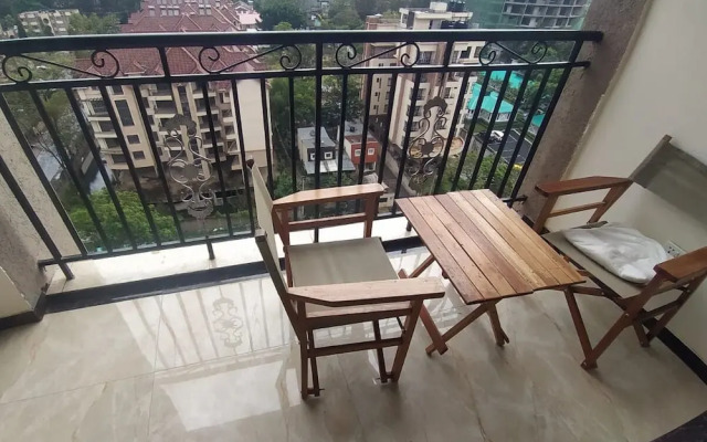 Lux Suites Marcus Garden Apartments