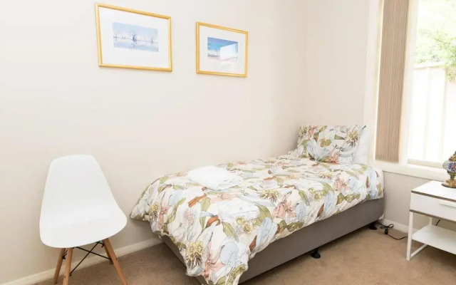 Franklin Villa, Central, Comfy & Convenient