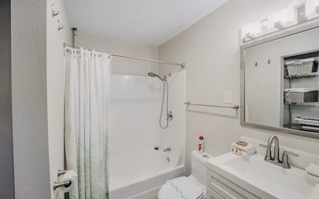 Snowline Cabin #49 - A Newly Remodeled Cabin Perfect for Your Family Retreat
