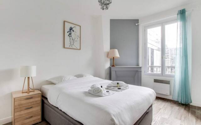 Clichy - Modern Flat Near Paris