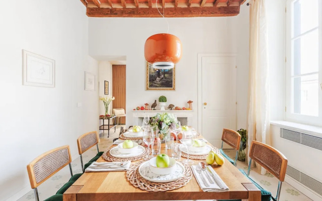 Lunav House in Lucca