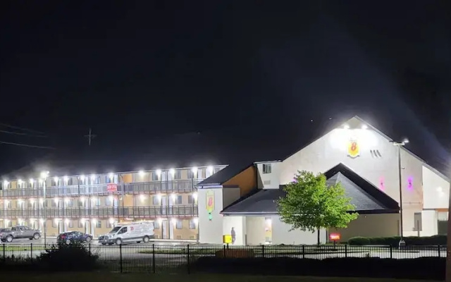 Super 8 by Wyndham Vandalia/Dayton International Airport