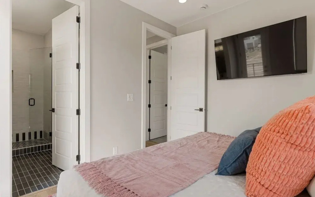Terra Rossa 8 Bedroom Townhouse