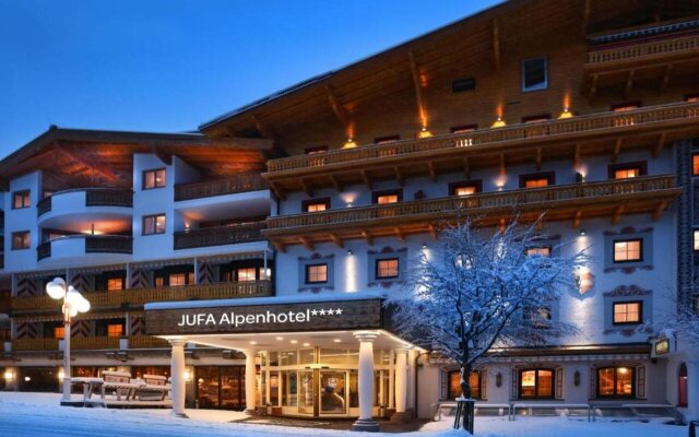 JUFA Alpenhotel Saalbach