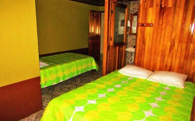 Que Tuanis Hostel Monteverde