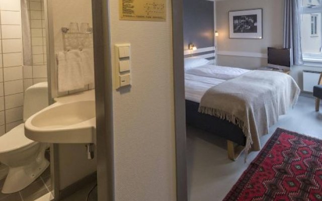 Henningsvaer Bryggehotell By Classic Norway Hotels