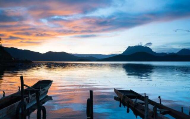 Lugu Lake Yinmi Lakeside Boutique Hotel