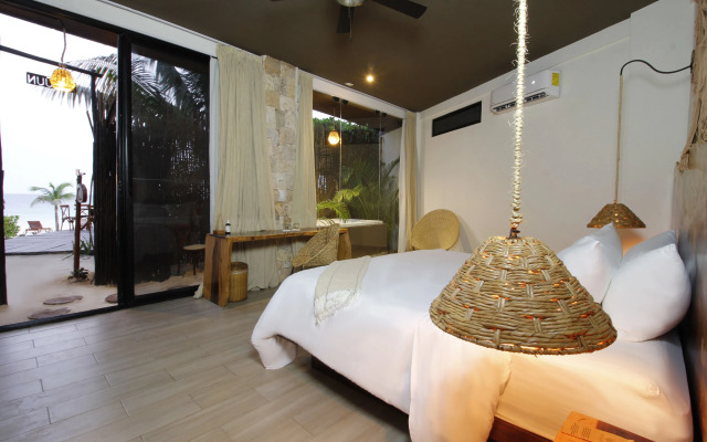 Akkuun Tulum Adults Only