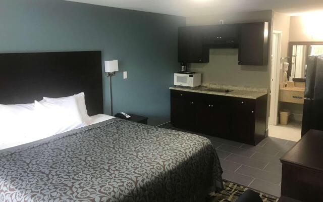 Days Inn & Suites by Wyndham Collierville Germantown Area