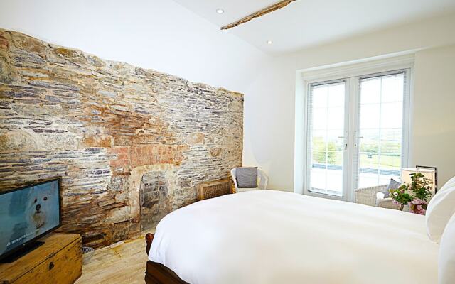 Live and Let Live Inn