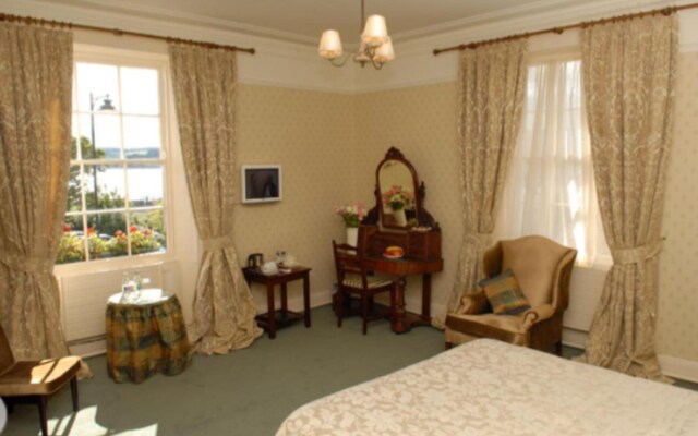 The Harbourview Hotel