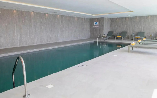 Holiday Inn Algiers - Cheraga Tower by IHG