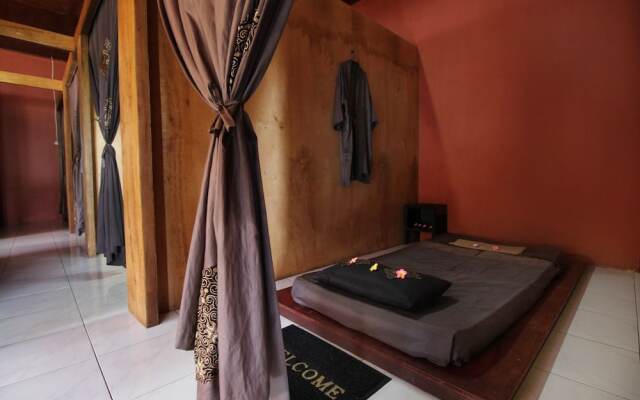 Airy Singaraja Raya Lovina Bali