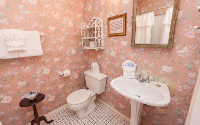 Historic Sevilla House Bed And Breakfast