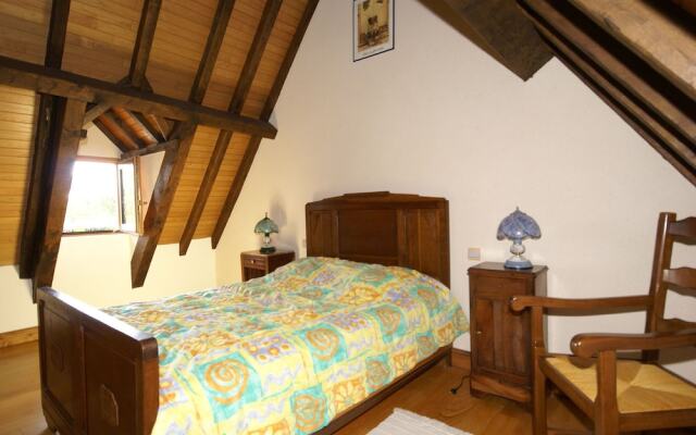 Beautiful Holiday Home with Heated Pool in Cazals France