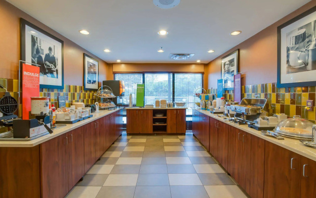 Hampton Inn Bellevue / Nashville-I-40 West