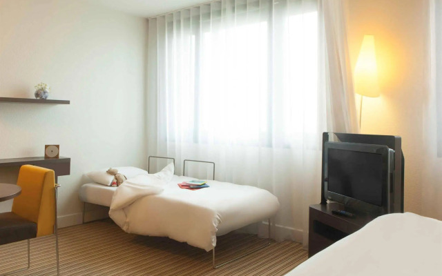 Novotel Suites Paris CDG Airport Villepinte