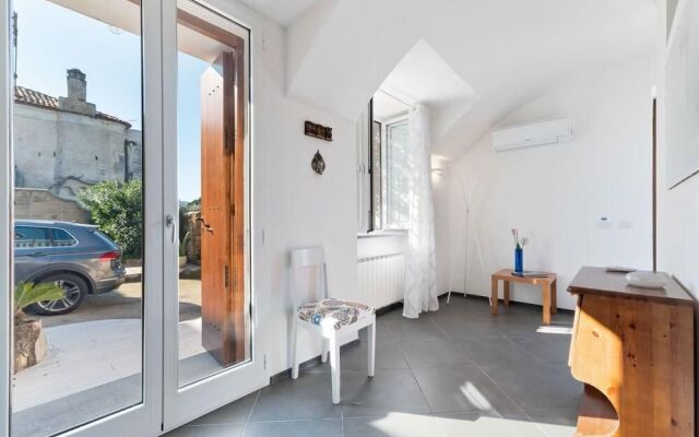 Beguiling Holiday Home in Santa Maria di Castellabate With Garden