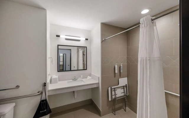 Spark by Hilton Midland South