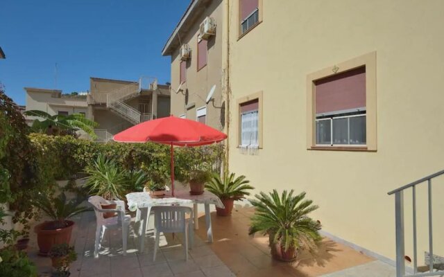 Apartment With 2 Bedrooms In Lido Rossello, With Furnished Terrace And Wifi 40 M From The Beach