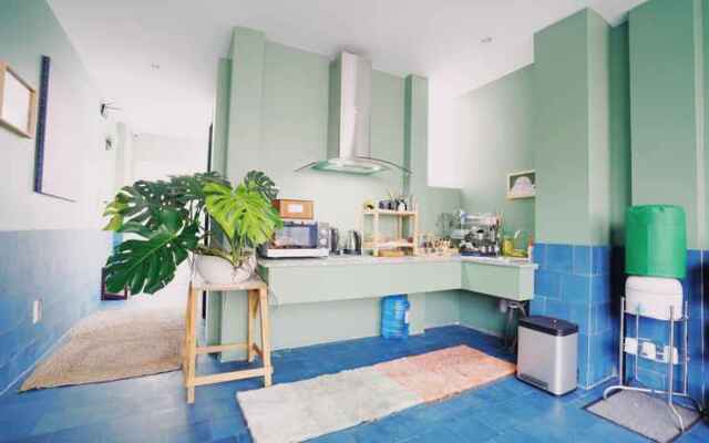 Rest House Pink Church Hostel